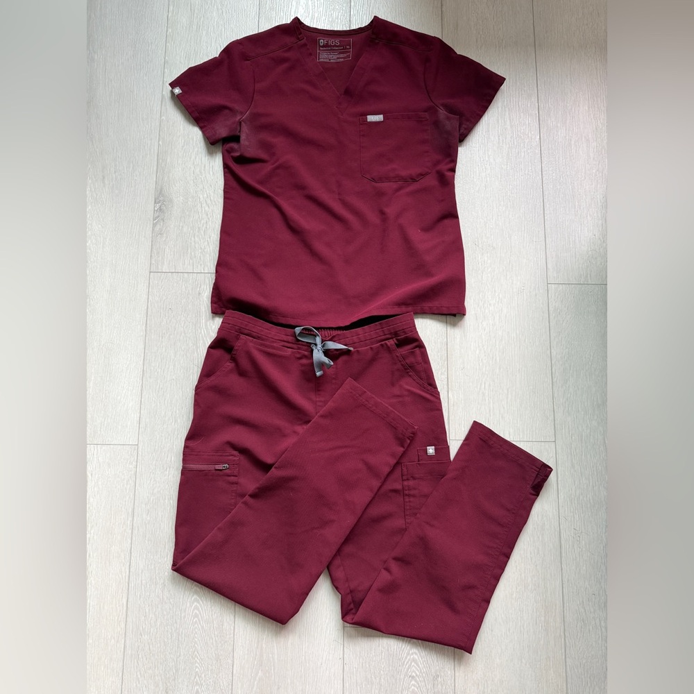 Figs Catarina and Yola Burgundy Scrub Top & Bottoms Sz Extra Small